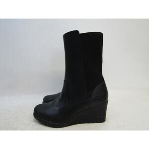 UGG Womens Size 5 M black Leather Buckle Wedge Fashion Boots